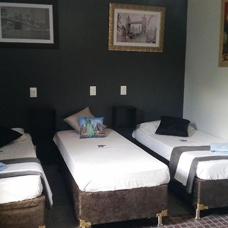 Hotel Buriti Итупева Стая снимка